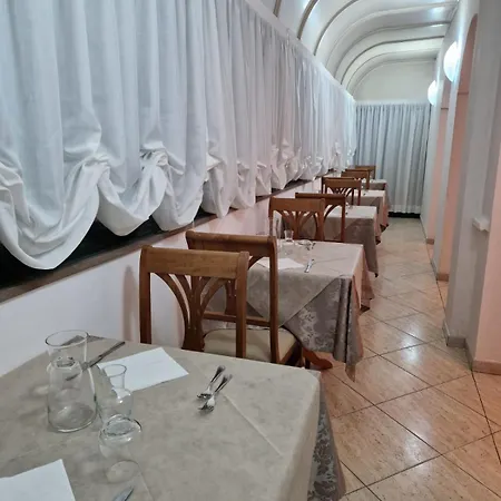 Отель Caruso 3*