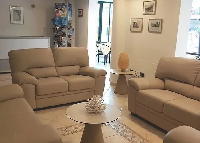 فندق Caruso ريميني